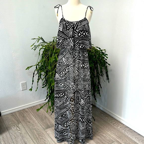 Calvin Klein Dress - Picture 3 of 10